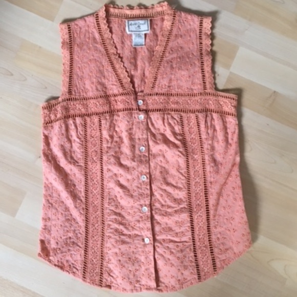 Pretty peachy-pink eyelet boho April Cornell sleeveless top - Picture 1 of 9